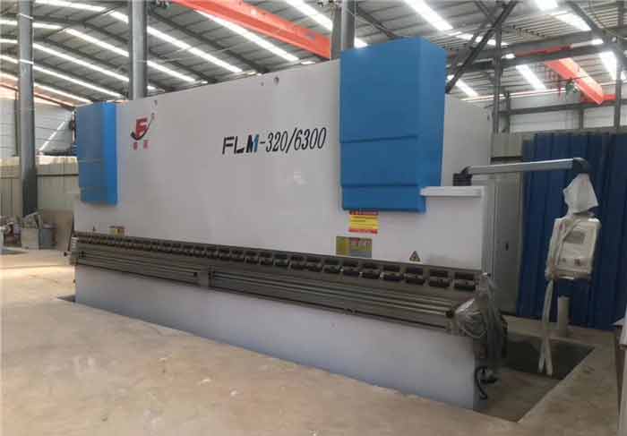 廣告機(jī)外殼,查詢機(jī)一體機(jī)折彎機(jī)